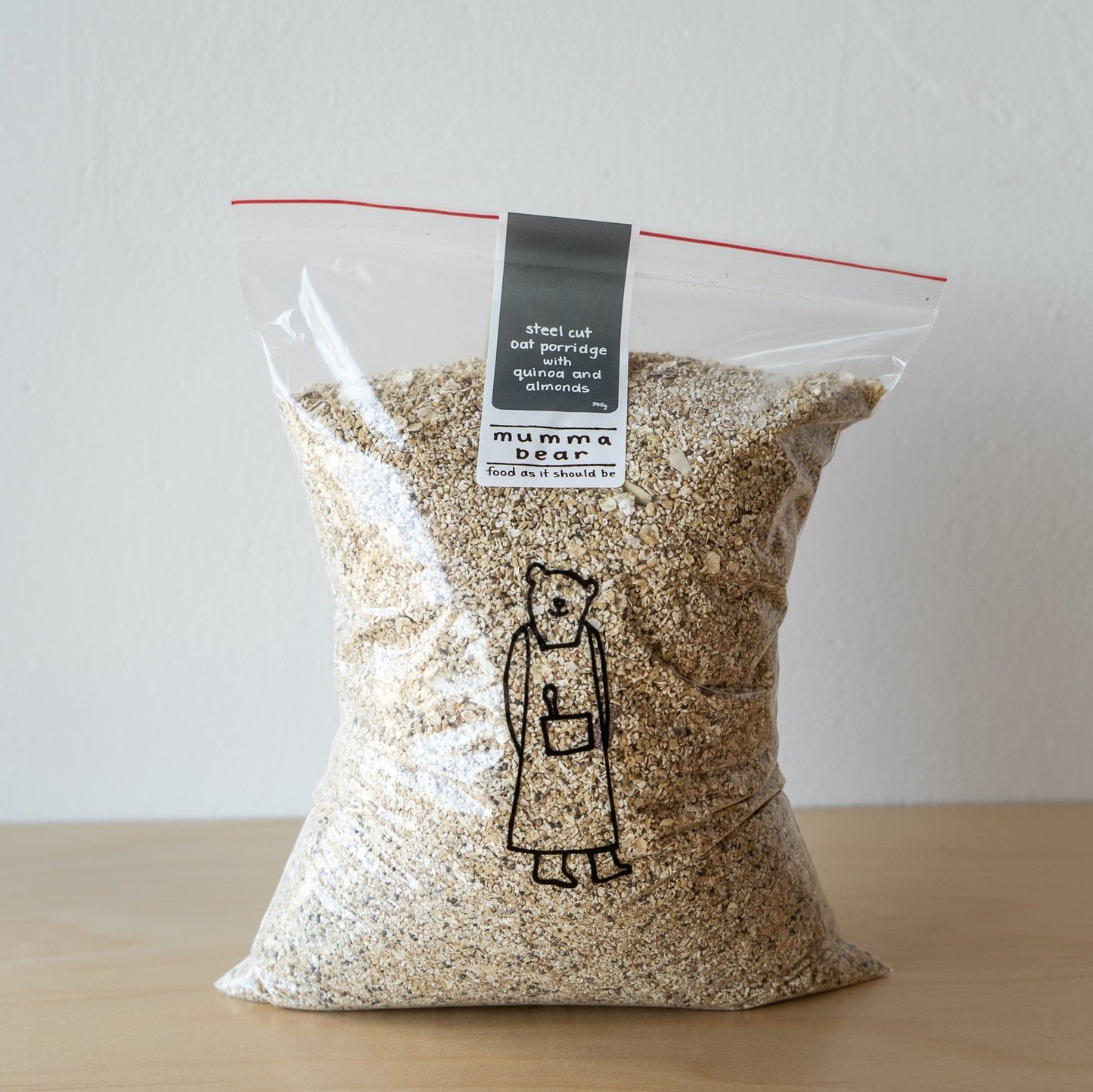 Steelcut oat porridge with chia, quinoa & almonds